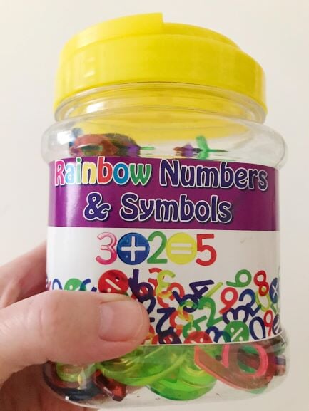 Číslice a symboly 240ks simple Messy Play 